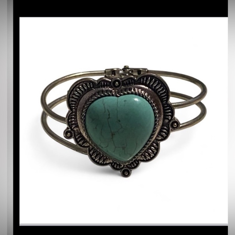 Silver Tone Faux Turquoise Heart Clamper Bracelet #6389 ❤️‍🔥